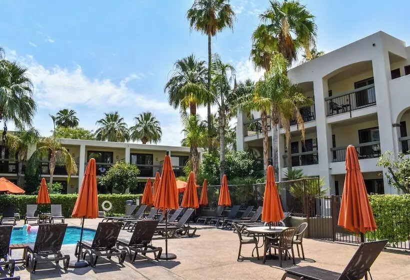 Palm Mountain Resort & Spa