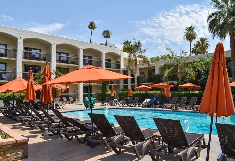 Palm Mountain Resort & Spa