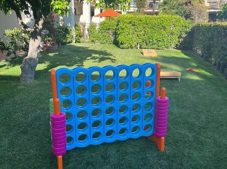 Palm Mountain Resort & Spa