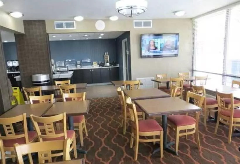 فندق Baymont Inn & Suites Florence By Wyndham