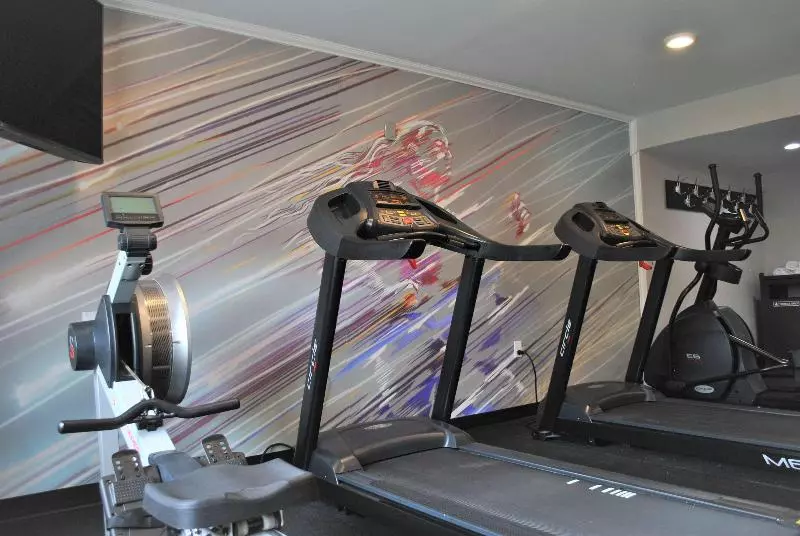 酒店 Comfort Inn & Suites