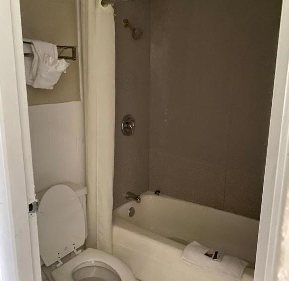 בית מלון כפרי Budgetel Inn Wilmington