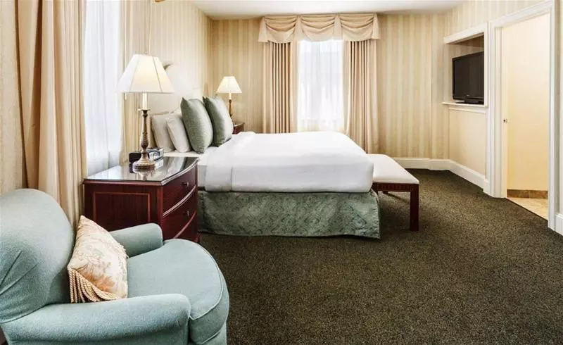 Collegian Hotel & Suites, Trademark Collection By Wyndham