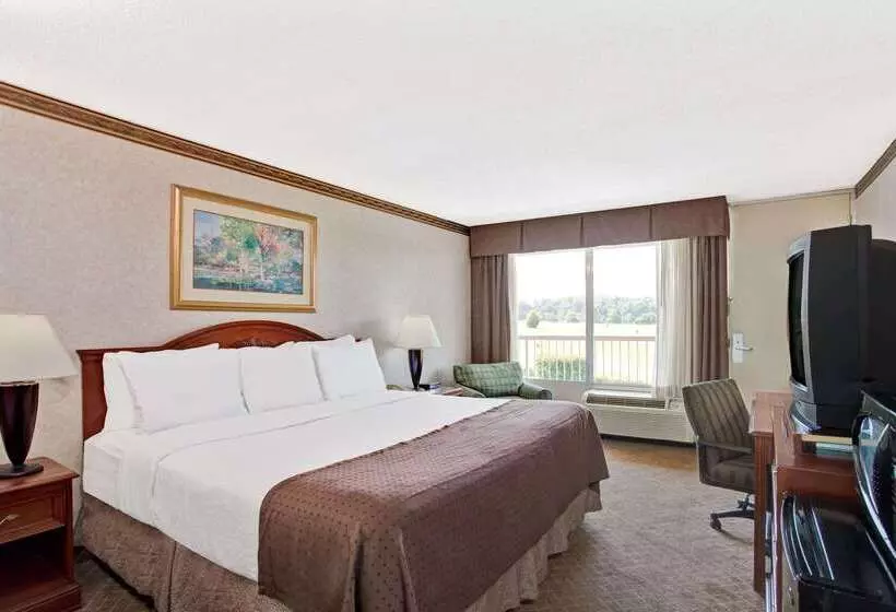 فندق Days Inn By Wyndham Forrest City