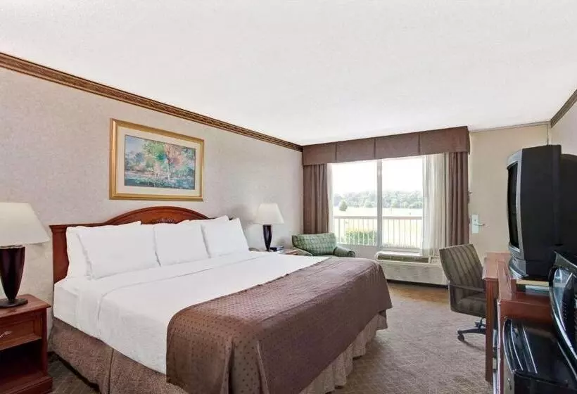 فندق Days Inn By Wyndham Forrest City