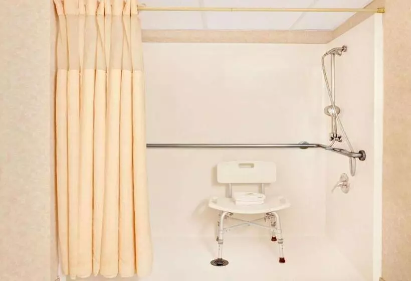 فندق Days Inn By Wyndham Forrest City