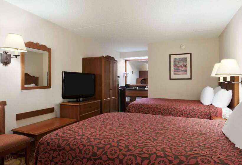 هتل Days Inn By Wyndham Las Cruces