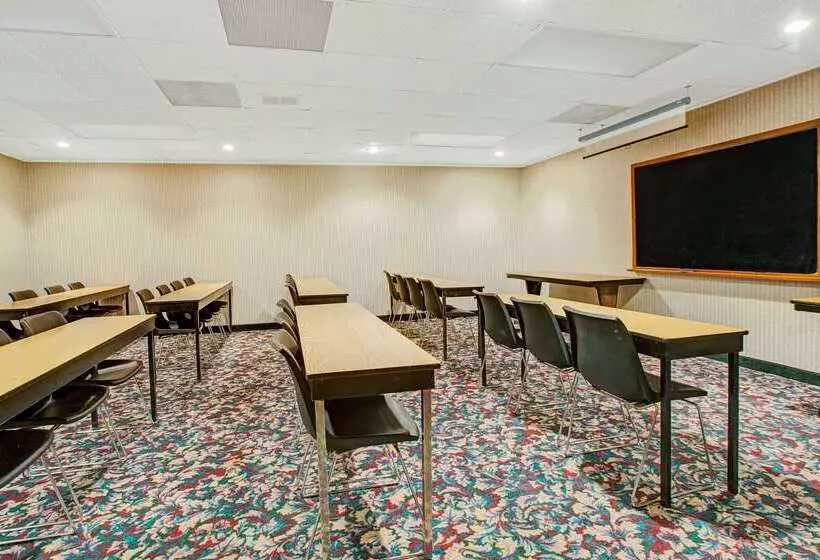 Hotel Days Inn By Wyndham Parsippany
