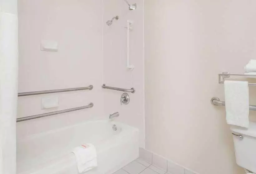 فندق Days Inn By Wyndham Seguin Tx