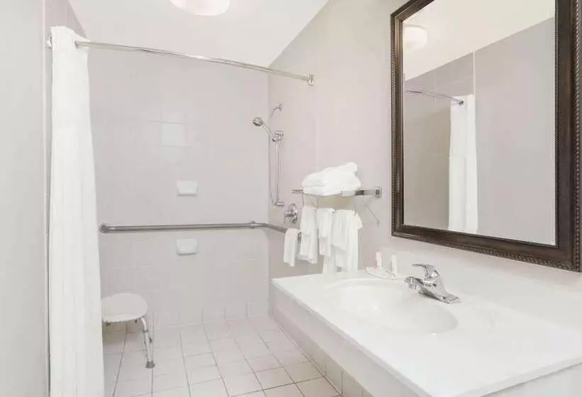 فندق Days Inn By Wyndham Seguin Tx