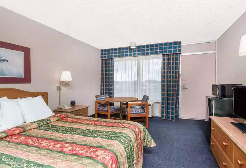 فندق Days Inn By Wyndham Seguin Tx