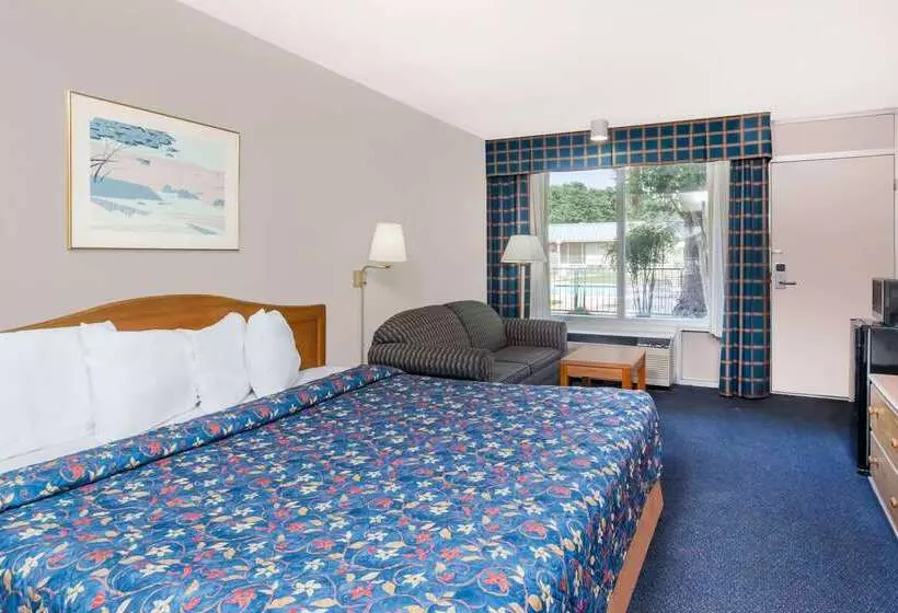 فندق Days Inn By Wyndham Seguin Tx