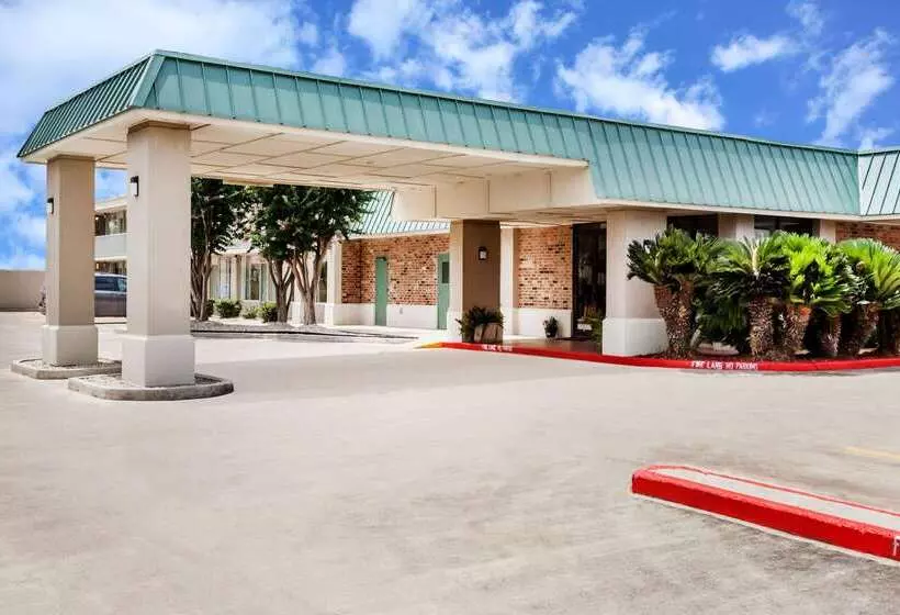 فندق Days Inn By Wyndham Seguin Tx