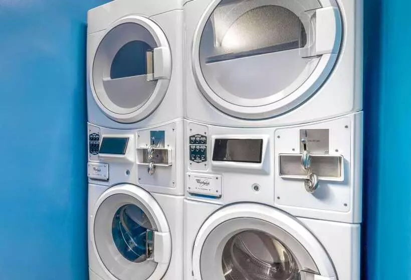 فندق Days Inn & Suites By Wyndham Albuquerque North