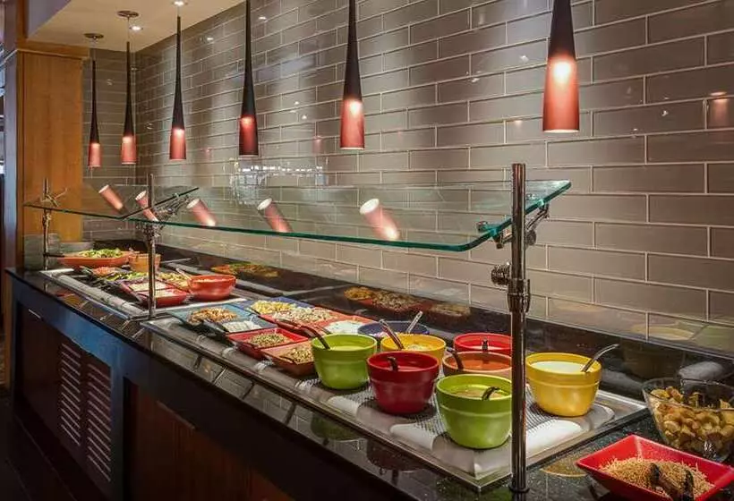 Hotel Doubletree By Hilton Akron Fairlawn