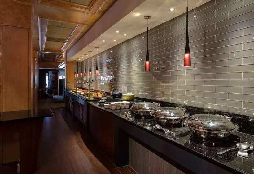 Hotel Doubletree By Hilton Akron Fairlawn