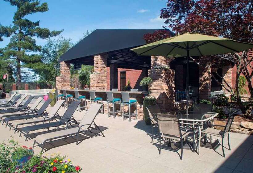 فندق Doubletree By Hilton Akron Fairlawn