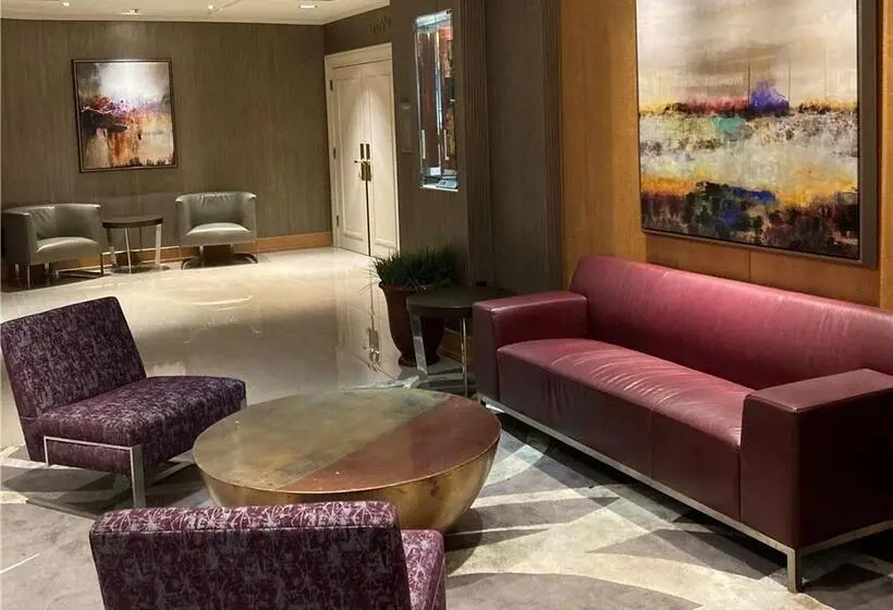 ホテル Doubletree By Hilton Akron Fairlawn