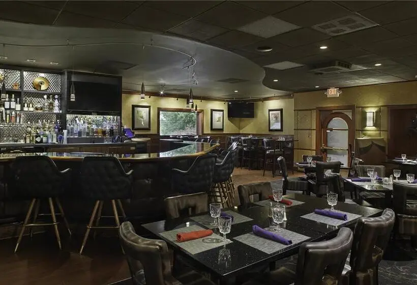 ホテル Doubletree By Hilton Akron Fairlawn