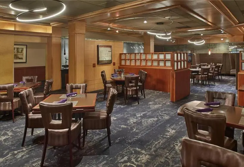 ホテル Doubletree By Hilton Akron Fairlawn