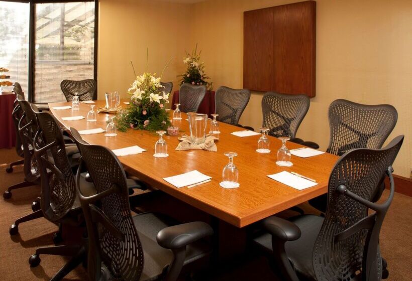 Doubletree By Hilton Hotel Johnson City