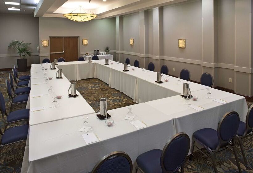 Doubletree By Hilton Hotel Johnson City