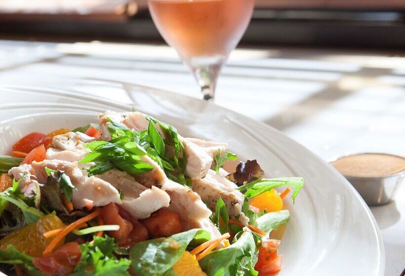 Doubletree By Hilton Hotel Johnson City