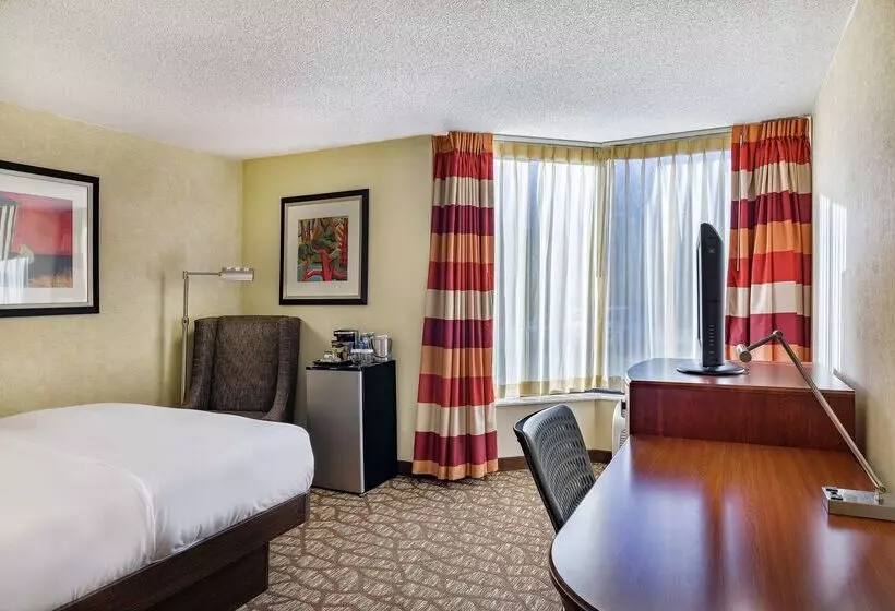 Doubletree By Hilton Hotel Johnson City