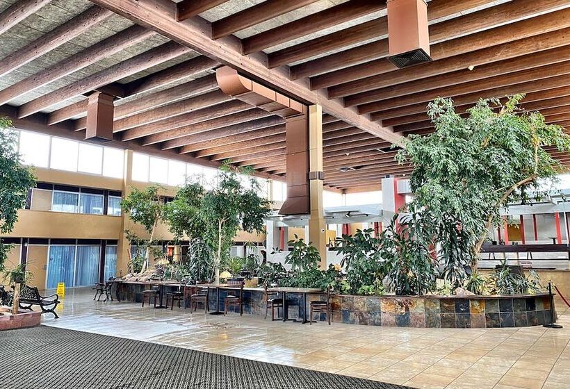 בית מלון כפרי Econo Lodge