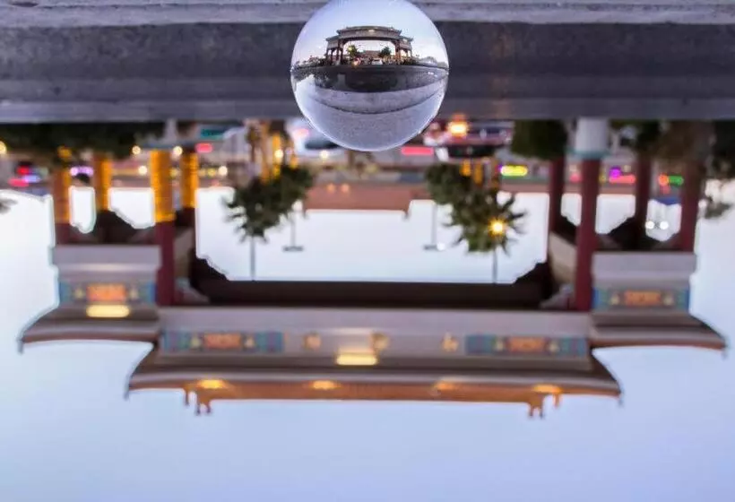 Gold Coast Hotel And Casino