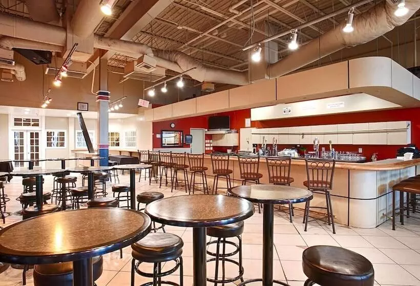 فندق Golden Sails