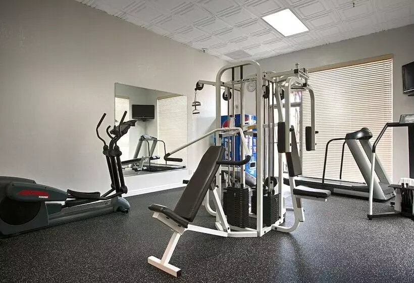 فندق Golden Sails