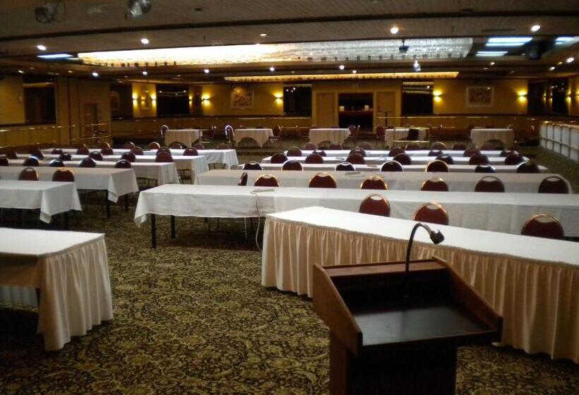 ホテル Golden Sails