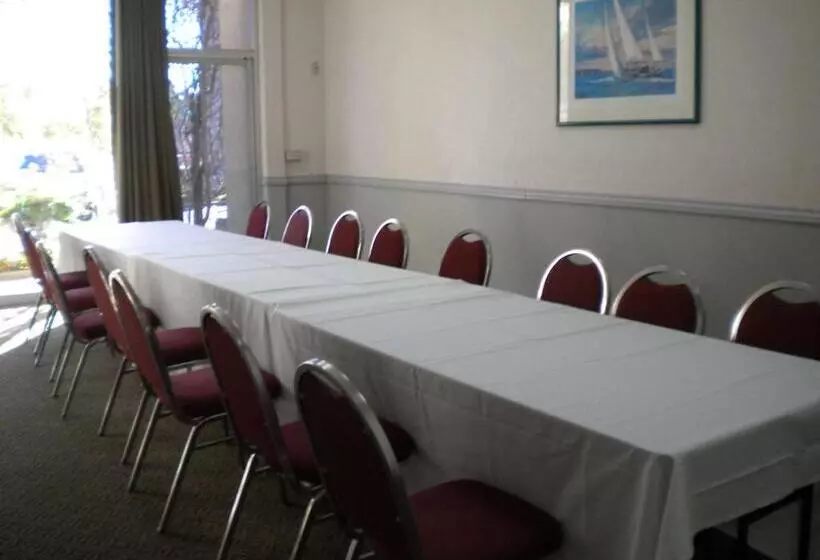 فندق Golden Sails