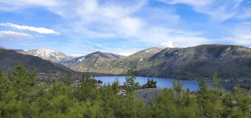 בית מלון כפרי Grand Lake Lodge