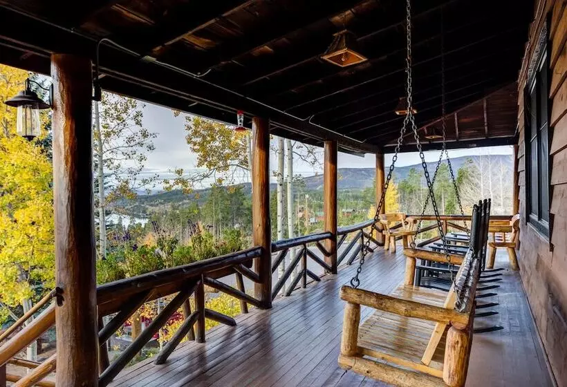 בית מלון כפרי Grand Lake Lodge