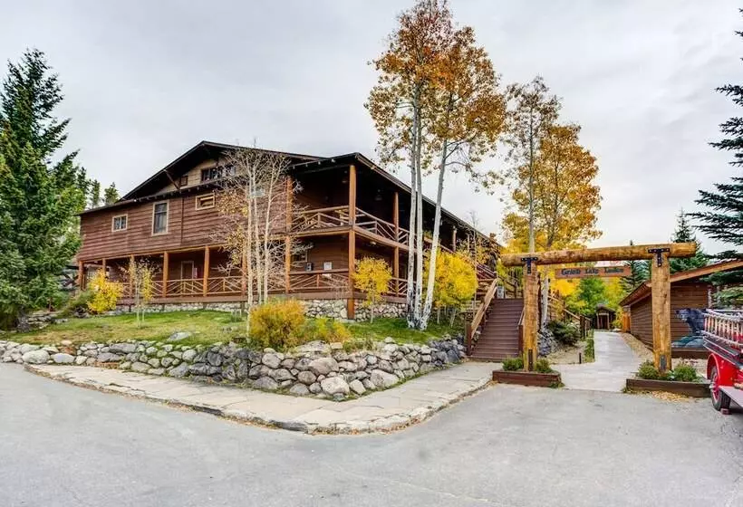 בית מלון כפרי Grand Lake Lodge