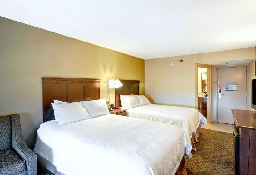 فندق Hampton Inn College Station