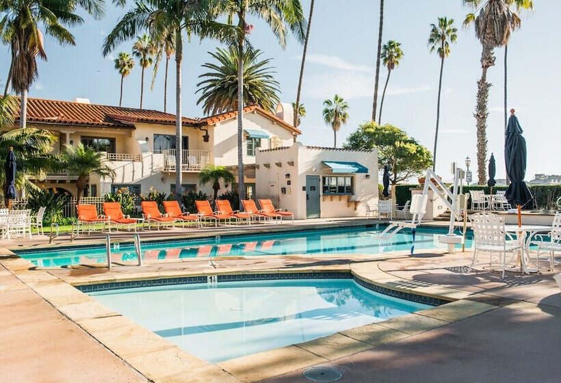 בית מלון כפרי Harbor View Inn