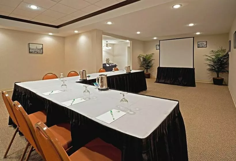 Red Lion Hotel Albany