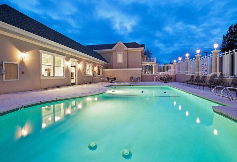 هتل Holiday Inn Redding, An Ihg