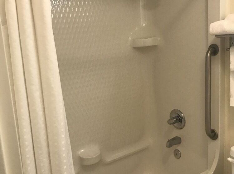 هتل Holiday Inn Redding, An Ihg