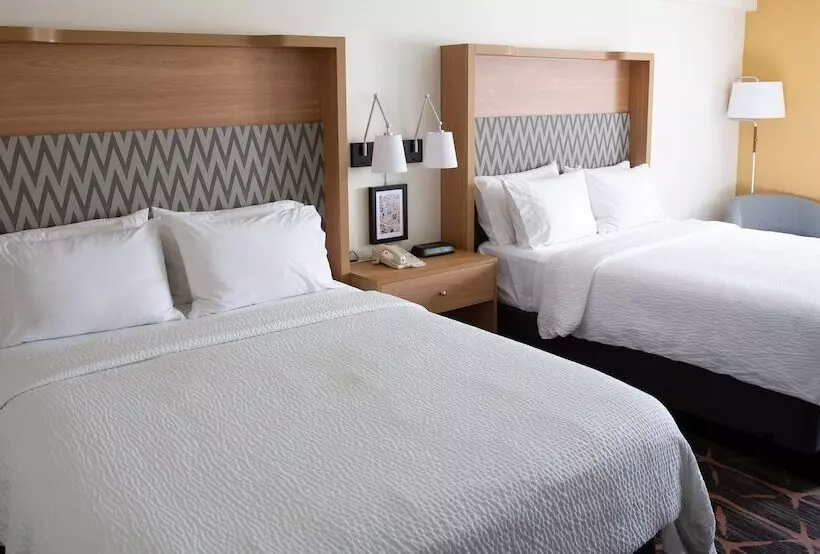 Szálloda Holiday Inn Redding, An Ihg