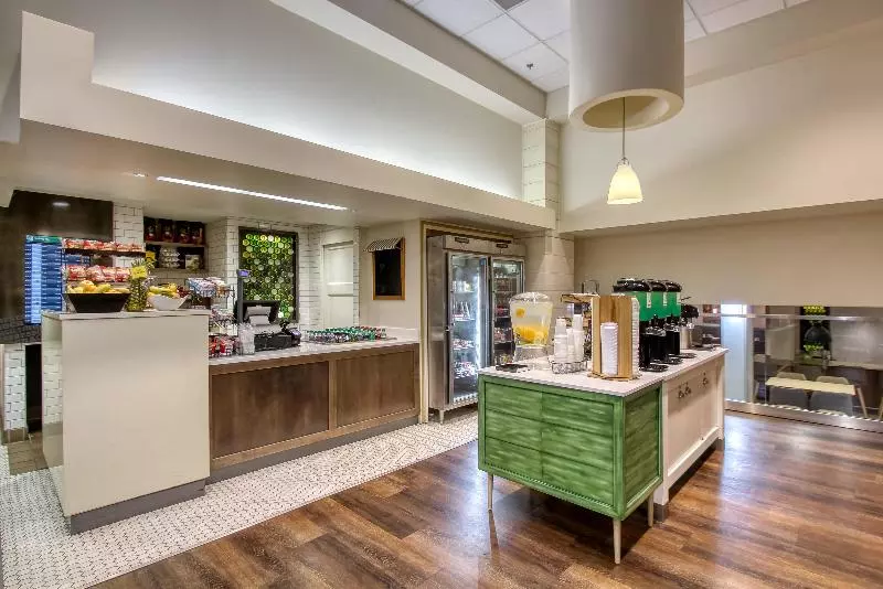 فندق Holiday Inn & Suites Atlanta Airport North, An Ihg