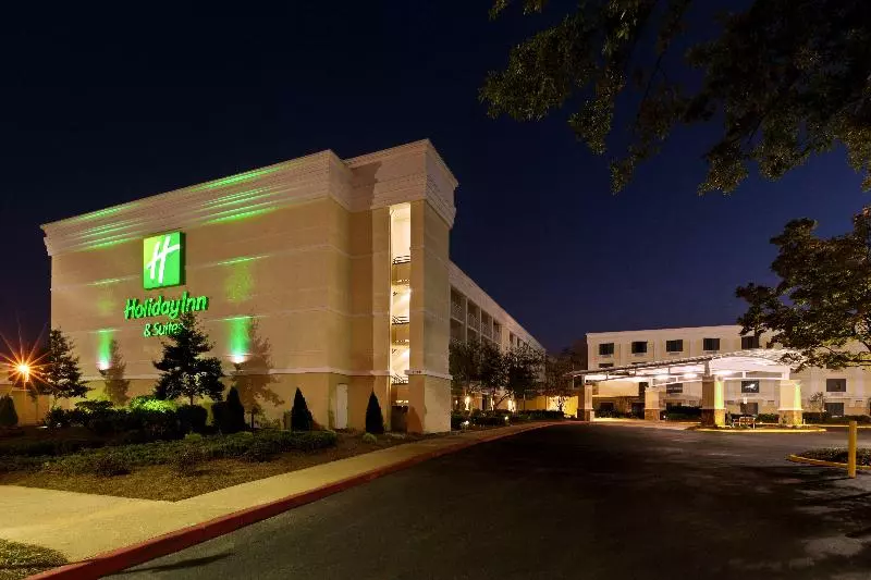 فندق Holiday Inn & Suites Atlanta Airport North, An Ihg
