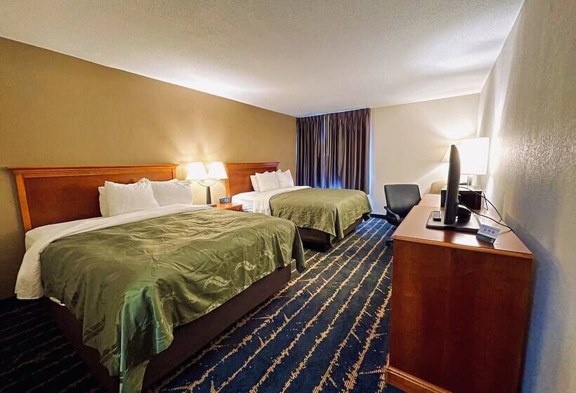 호텔 Quality Inn