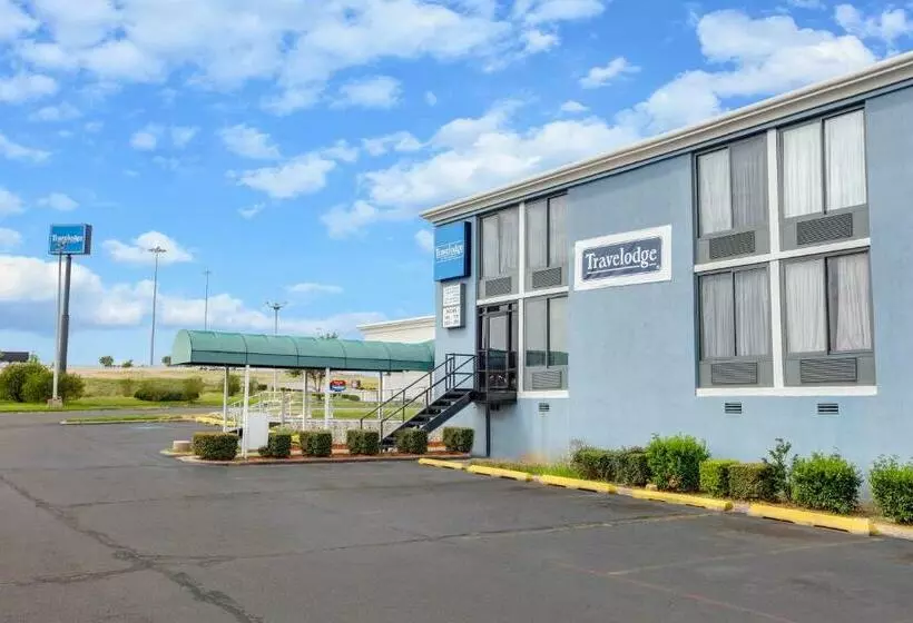 فندق Travelodge By Wyndham Texarkana