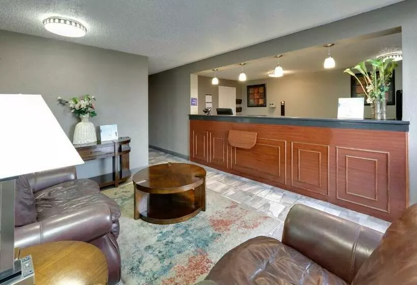 فندق Travelodge By Wyndham Texarkana