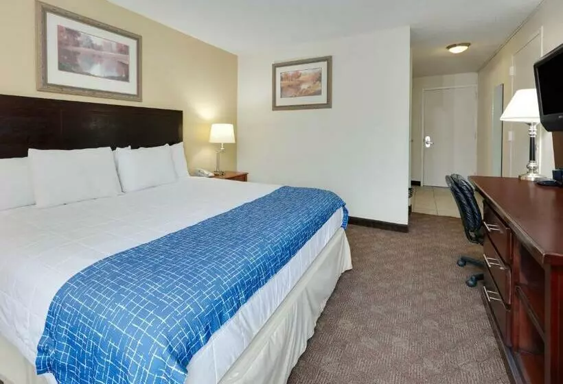 فندق Travelodge By Wyndham Texarkana