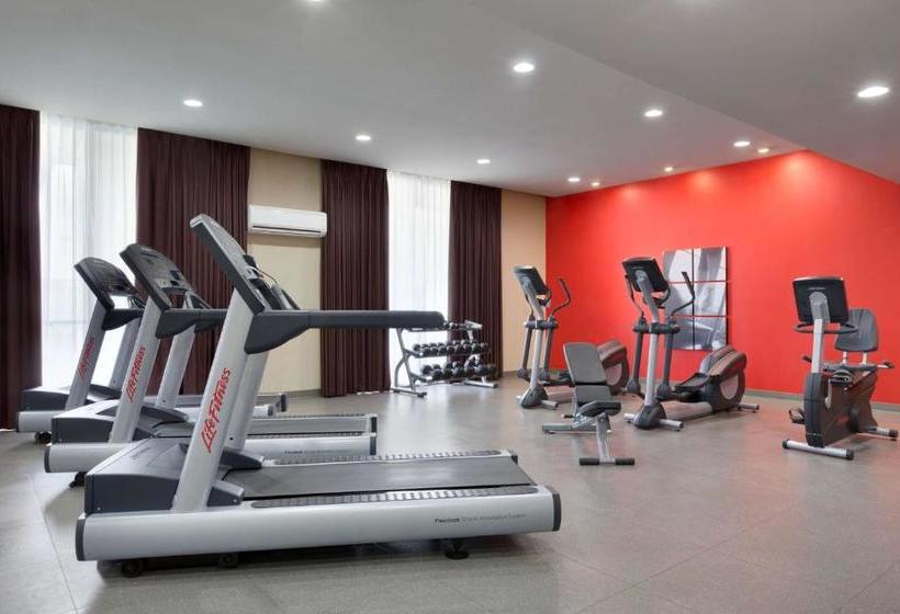 Radisson Hotel Fresno Conference Center